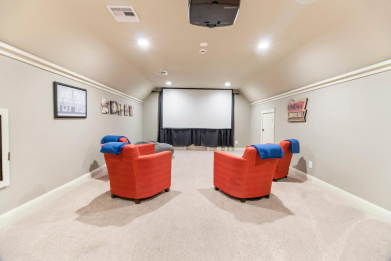 Luxury Waterfront Home Family And Pet Friendly Near Surfside Beach 11 Mins Freeport Eksteriør bilde