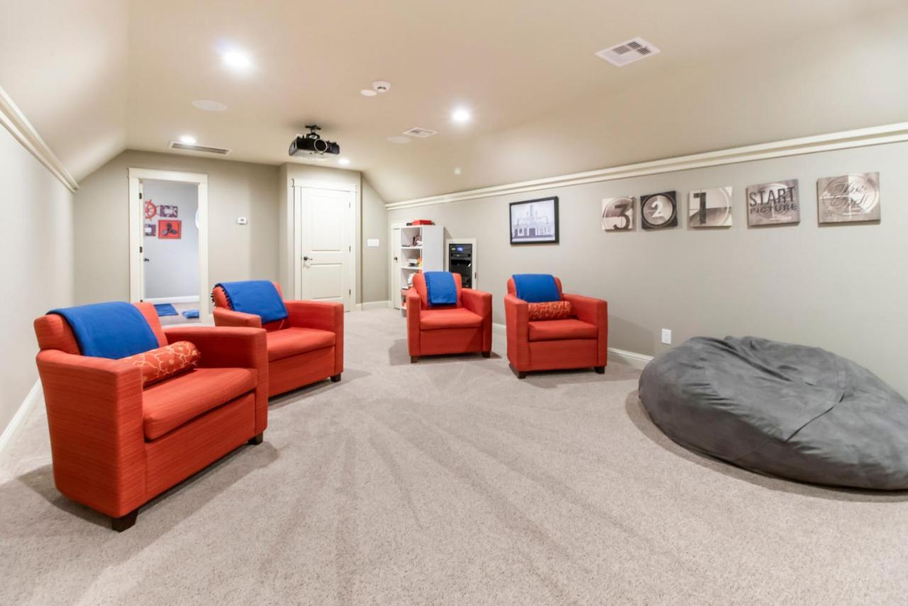 Luxury Waterfront Home Family And Pet Friendly Near Surfside Beach 11 Mins Freeport Eksteriør bilde
